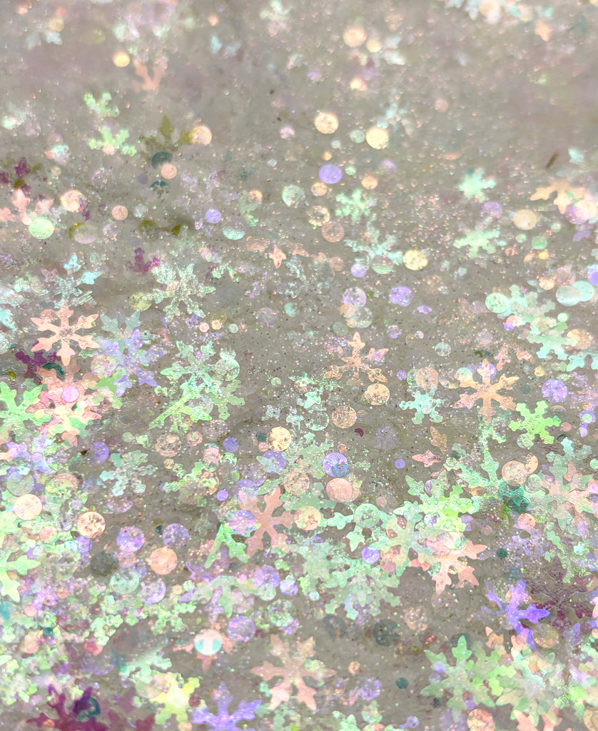 a close up of a bunch of flowers on the ground