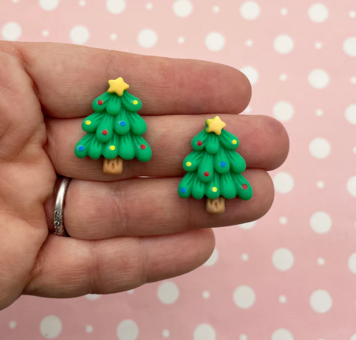 Crafting Christmas Magic: DIY Decorations with Kawaii Charm!