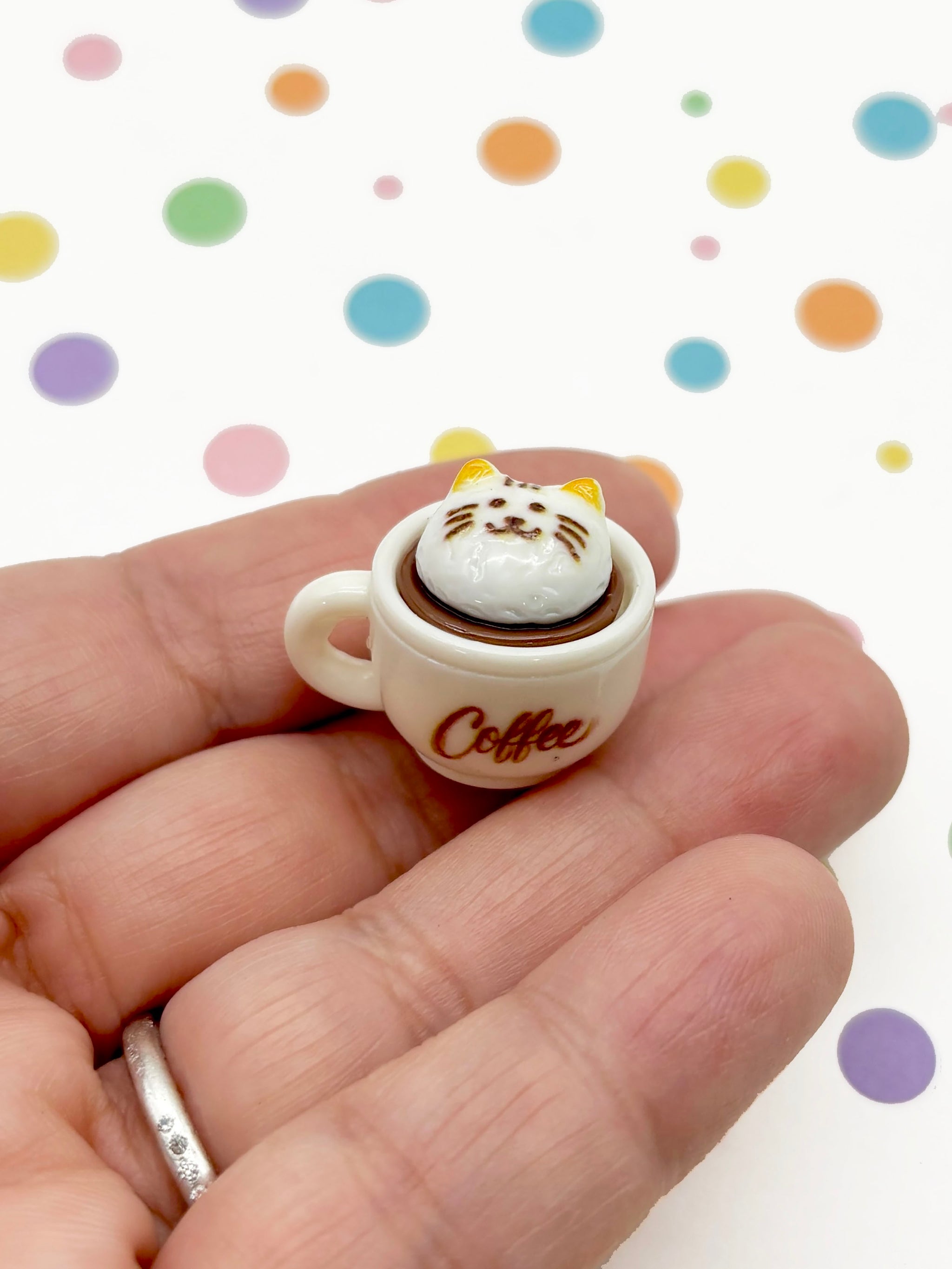 3 Kitty Cat Brown And White Resin Flat Bottomed Cappuccino Coffee